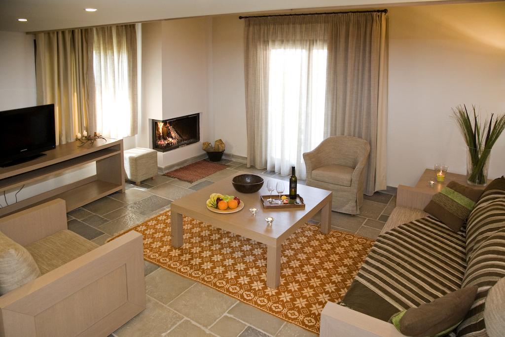Guesthouse Vasiliki Steni Dhirfios Zimmer foto