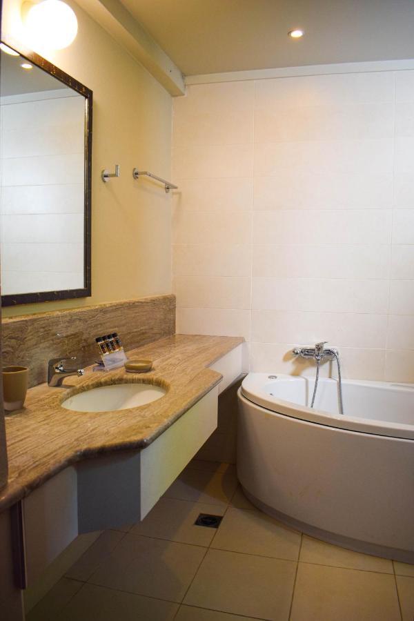 Guesthouse Vasiliki Steni Dhirfios Exterior foto